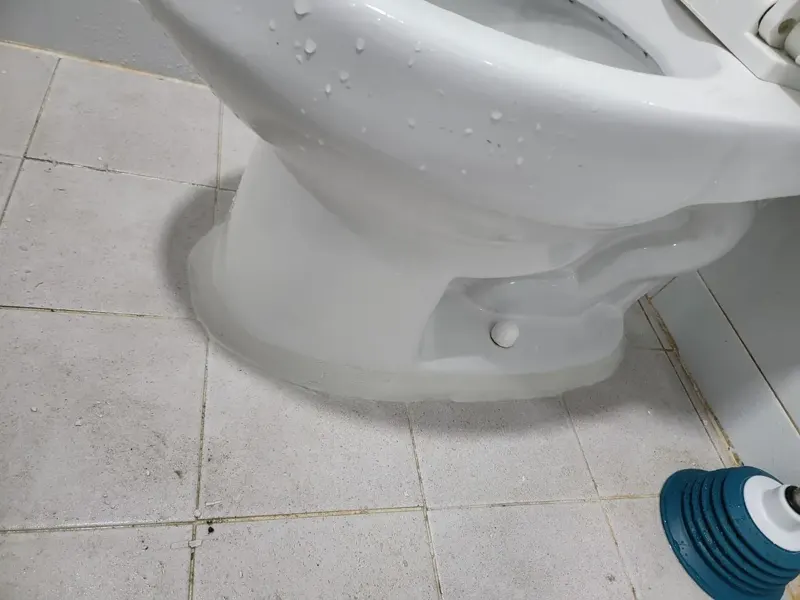 부산 중구 변기막힘 작업사례 5